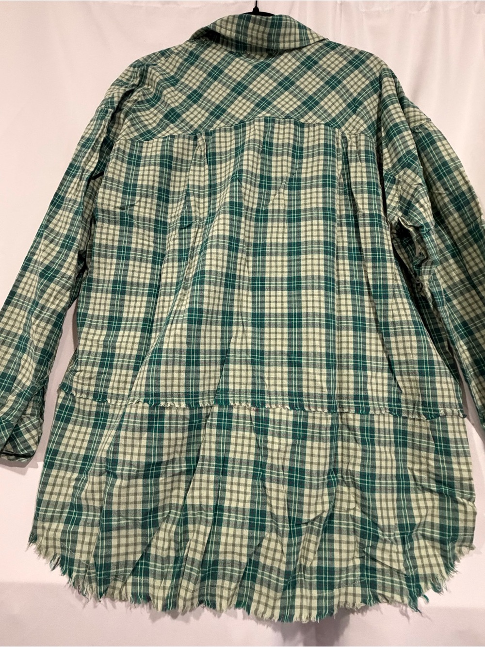 easel Green Plaid Button-Down Oversized Shirt NWT - Picture 3 of 4